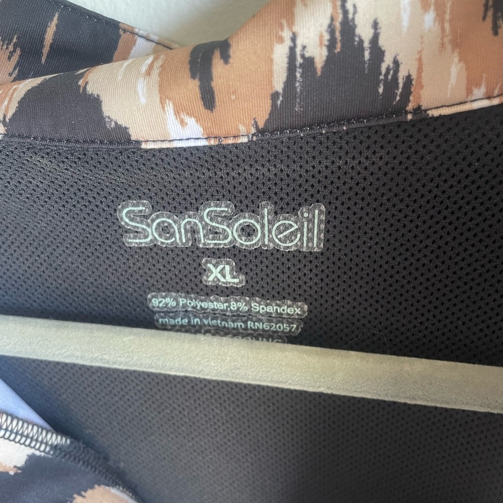 San Soleil  Golf Top Sz XL Black Long Sleeve Cheetah UV 50  1/4 Zip Mesh Vented - Picture 5 of 5